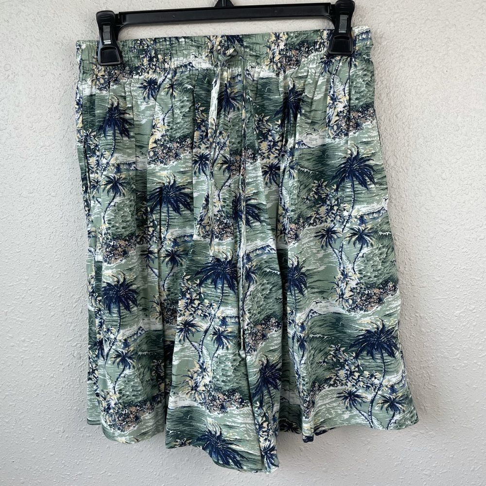 Capacity Palm Tree Shirt & Matching Shorts EUC - Picture 8 of 11